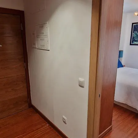Apartamento Lugar De Alegria, Pegado A Playa, 2 Hab, 6 P, Wifi - Vut-4241-as